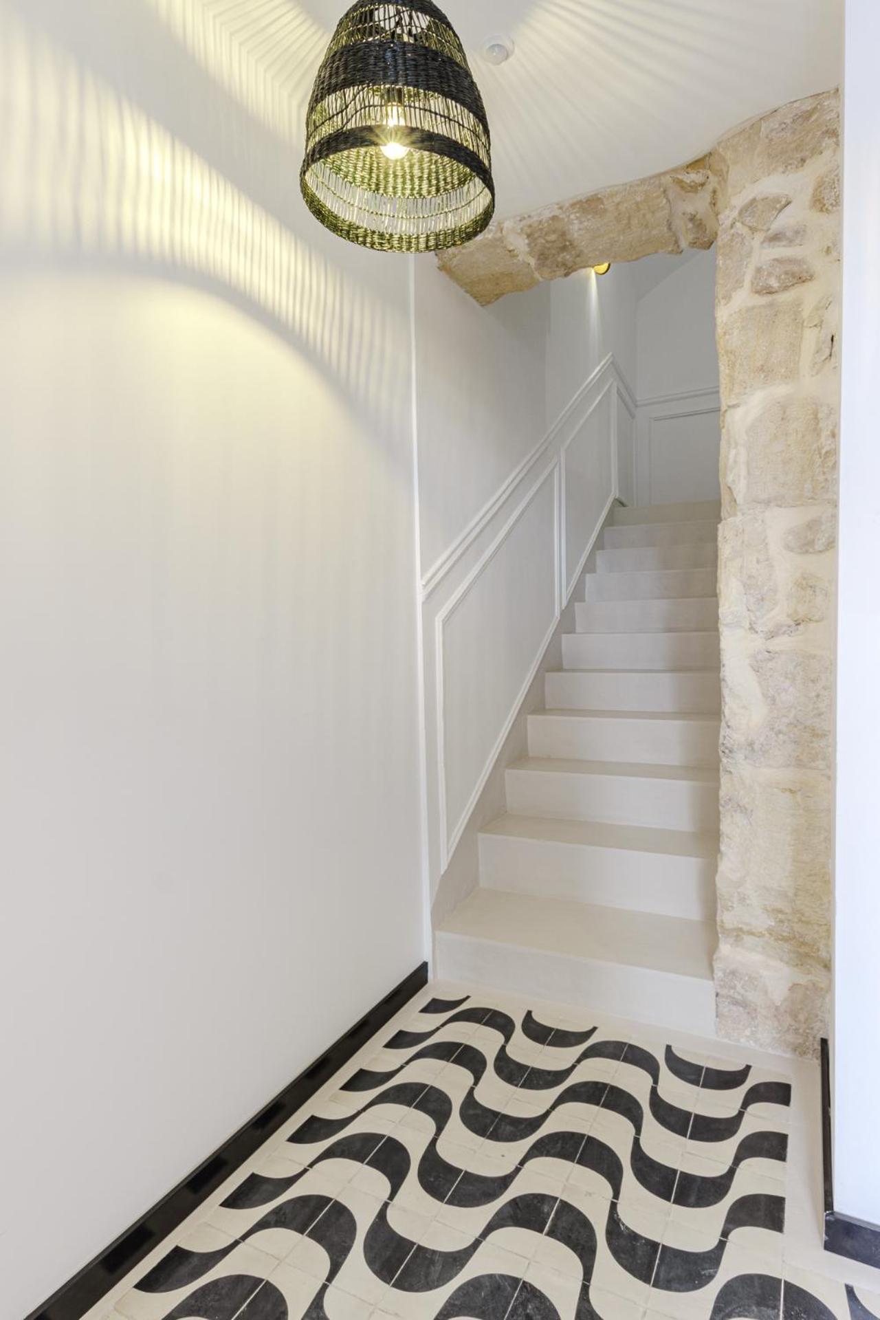 Apartment With Exceptional Charm In Historic Center Of Alicante Eksteriør bilde